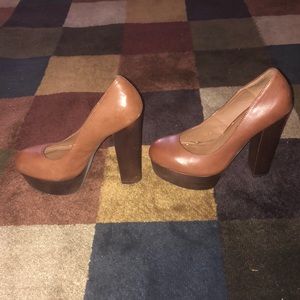 CHEEEKY Heels